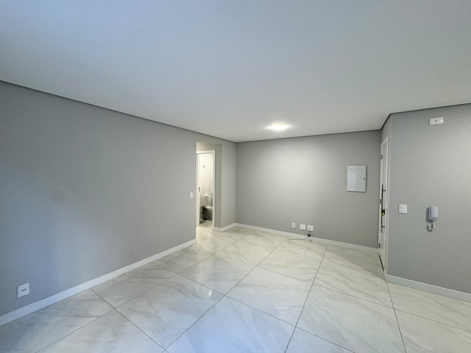 APARTAMENTO PARA LOCAÇÃO NO BAIRRO LOURDES 2 QUARTOS 2 SUITES 2 VAGAS COM LAZER — foto 4