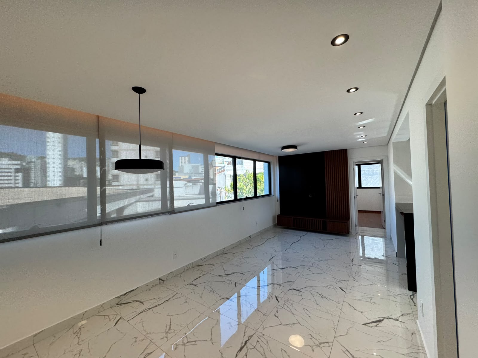 APARTAMENTO PARA LOCAÇÃO NO BAIRRO SÃO PEDRO 2 QUARTOS 2 SUÍTES 2 VAGAS — foto 2