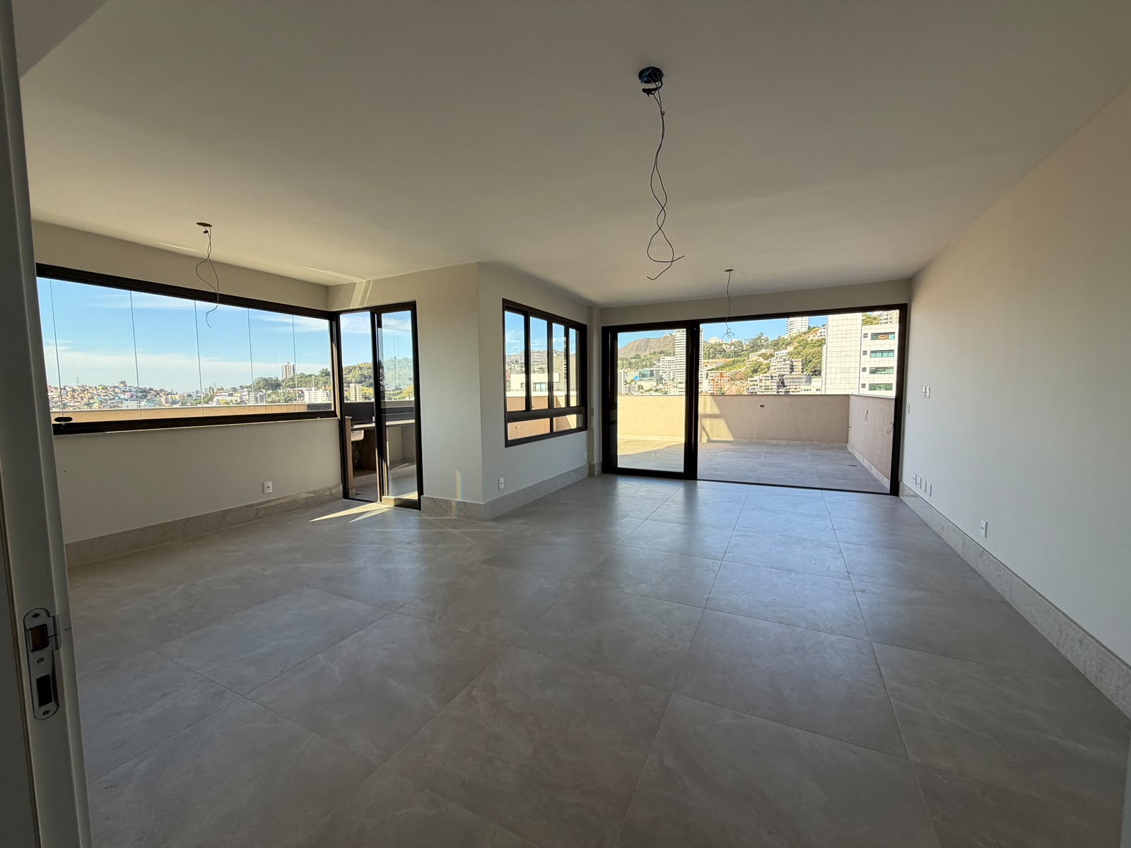 APARTAMENTO ÁREA PRIVATIVA A VENDA NO BAIRRO SANTA LÚCIA 4 QUARTOS 2 SUÍTES 2 SEMI 3 VAGAS — foto 4