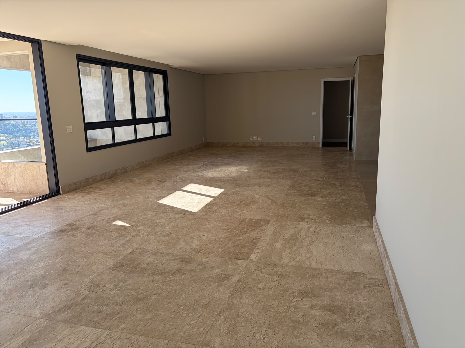 APARTAMENTO A VENDA NO BAIRRO SANTA LÚCIA 4 QUARTOS 3 SUÍTES 4 VAGAS COM LAZER — foto 2