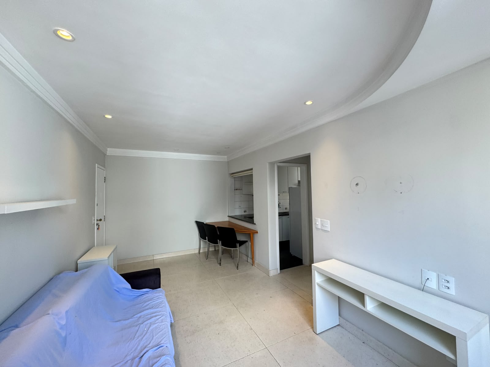 APARTAMENTO LOCAÇÃO CARMO MOBILIADO 1 QUARTO COM 1 VAGA — foto 3