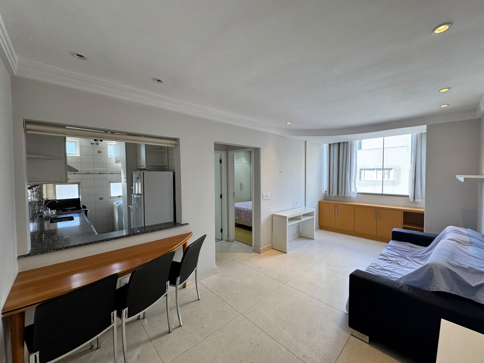 APARTAMENTO LOCAÇÃO CARMO MOBILIADO 1 QUARTO COM 1 VAGA