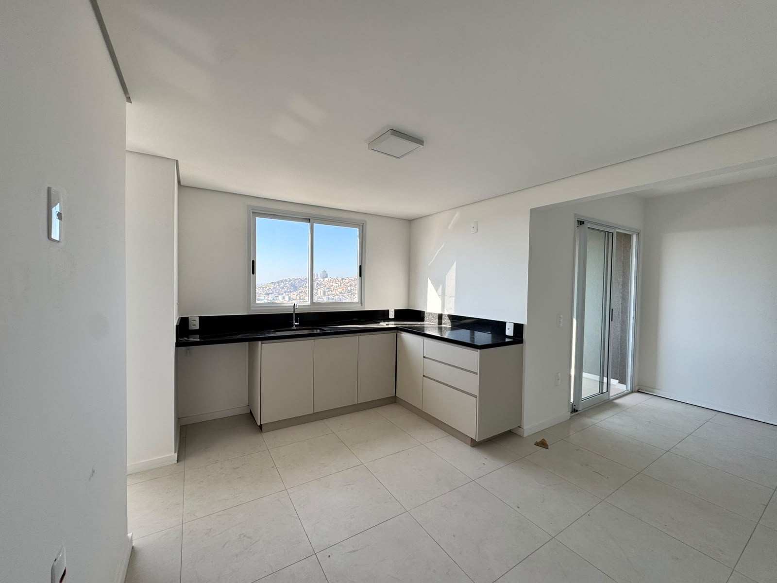 APARTAMENTO PARA LOCAÇÃO NO BAIRRO BURITIS 3 QUARTOS 1 SUÍTE 3 VAGAS COM LAZER — foto 5