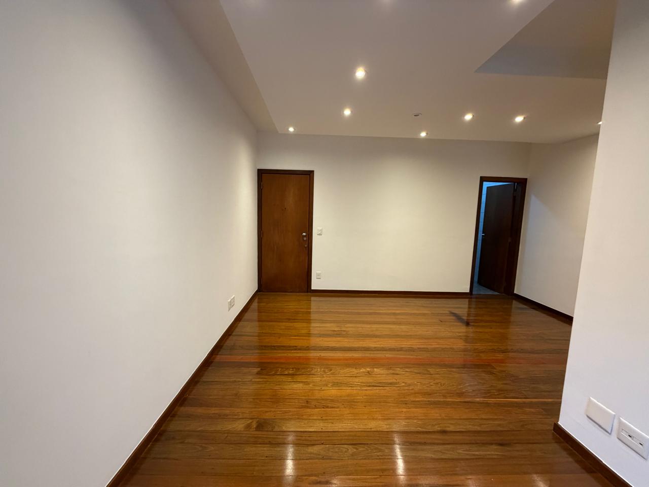 APARTAMENTO EXCLUSIVO A VENDA NO BAIRRO SÃO PEDRO 3 QUARTOS 1 SUÍTE 2 VAGAS — foto 2