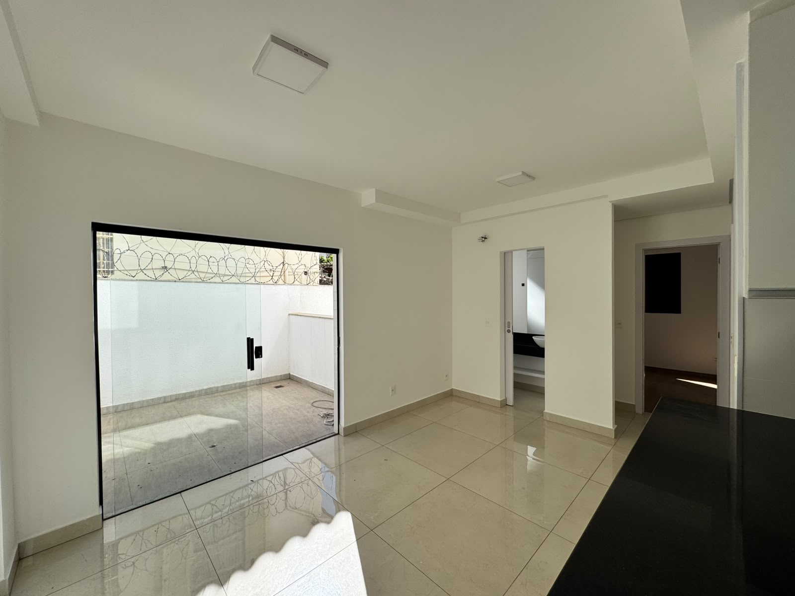 APARTAMENTO ÁREA PRIVATIVA PARA LOCAÇÃO NO BAIRRO SÃO PEDRO 2 QUARTOS 2 SUÍTES 2 VAGAS