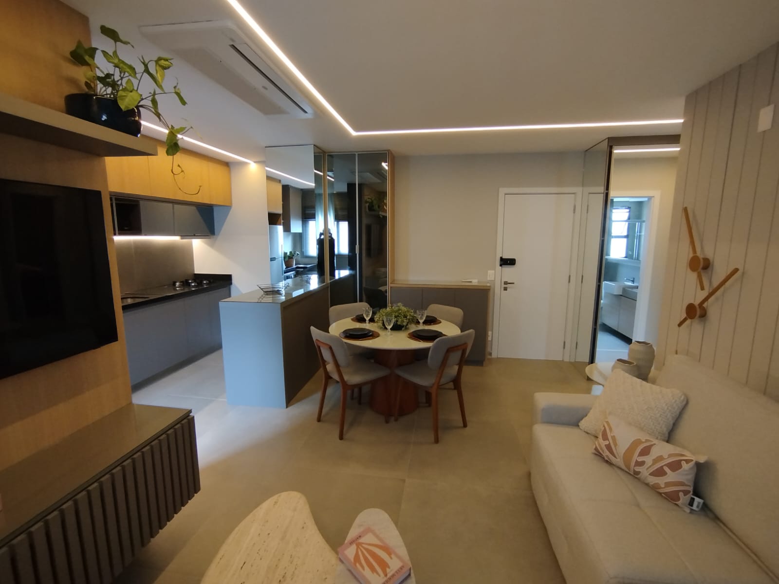 APARTAMENTO A VENDA NO BAIRRO SANTO AGOSTINHO 1 QUARTO 1 VAGA — foto 2