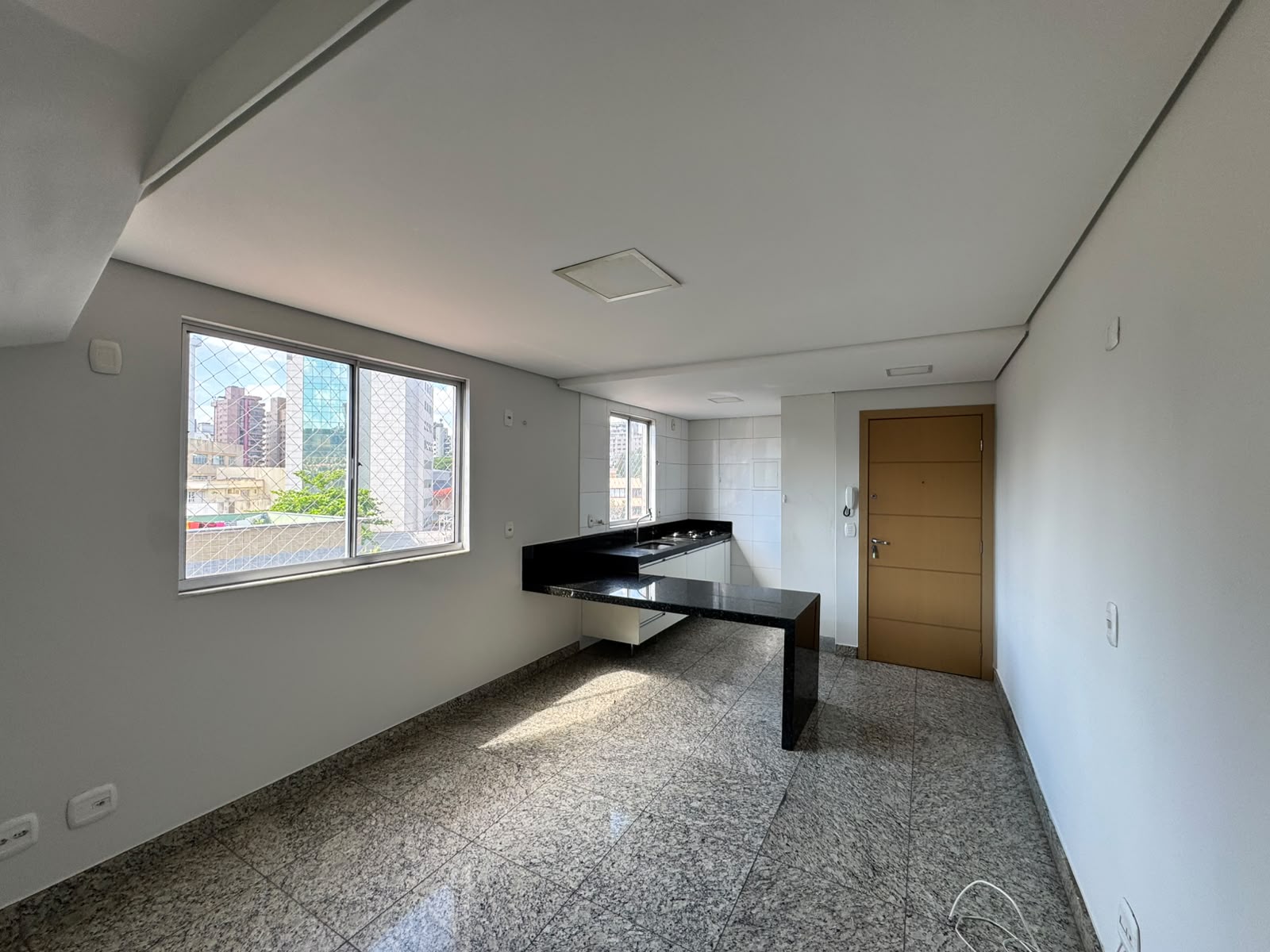 COBERTURA PARA LOCAÇÃO NO BAIRRO SANTO ANTÔNIO 3 QUARTOS 2 SUITES 2 VAGAS — foto 2