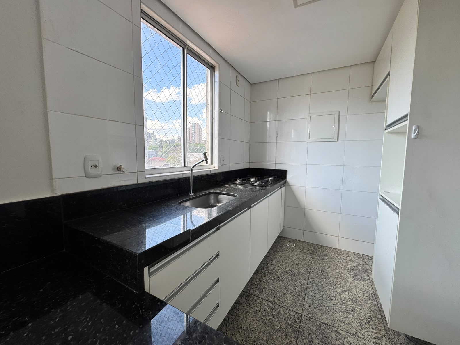 COBERTURA PARA LOCAÇÃO NO BAIRRO SANTO ANTÔNIO 3 QUARTOS 2 SUITES 2 VAGAS — foto 5