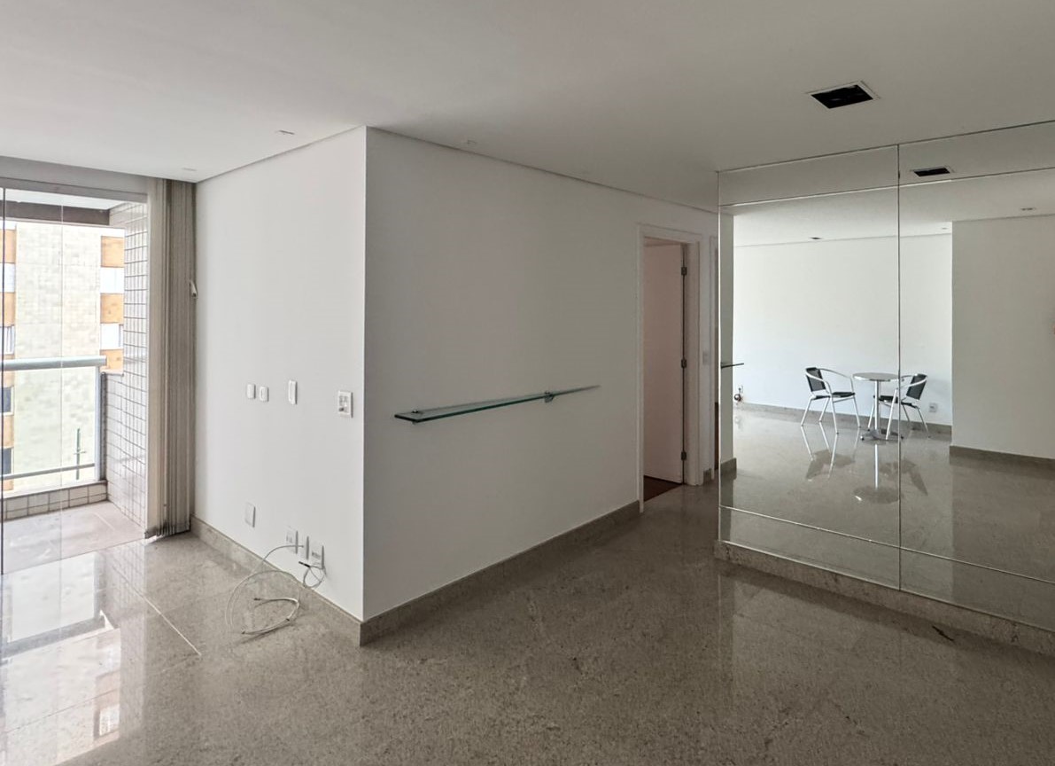 APARTAMENTO PARA LOCAÇÃO NO BAIRRO FUNCIONÁRIOS 2 QUARTOS 1 SUÍTE 2 VAGAS