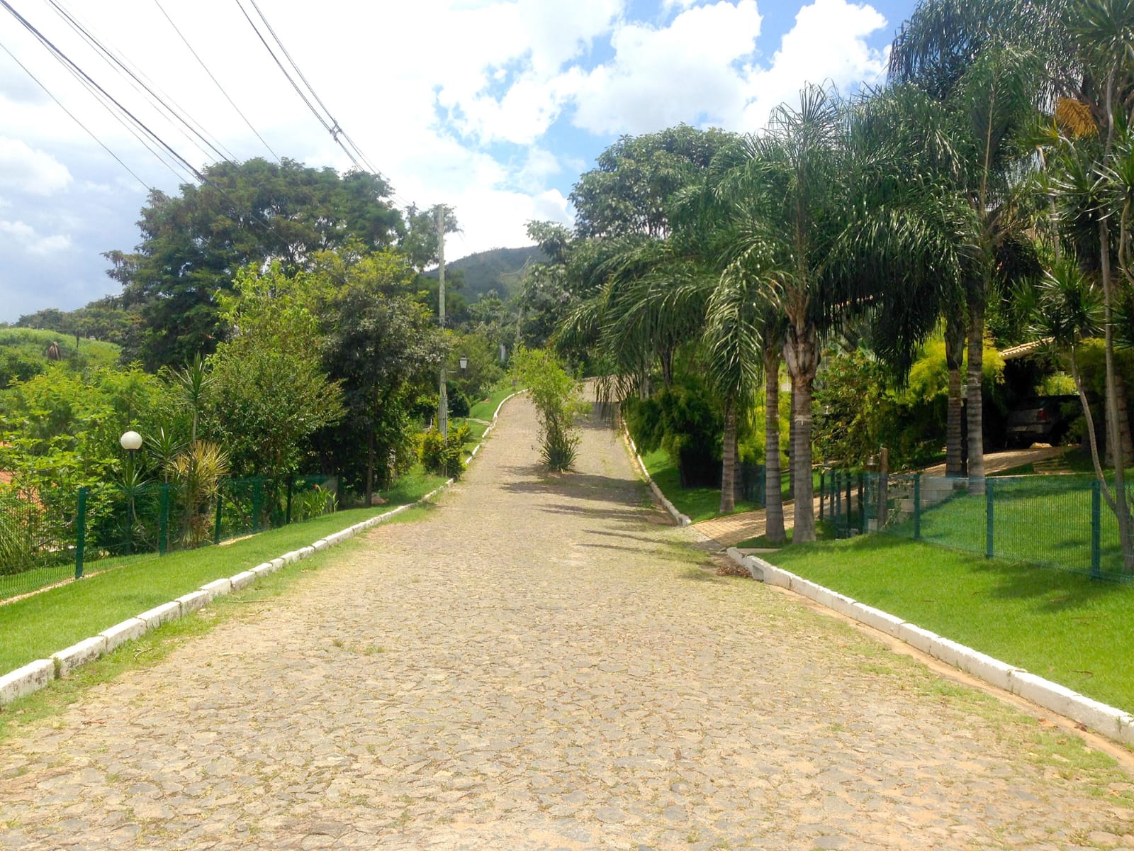 LOTE A VENDA NO BAIRRO VEREDA DAS GERAES EM NOVA LIMA COM 1.160 METROS — foto 2