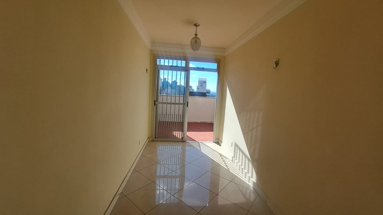 COBERTURA PARA LOCAÇÃO NO BAIRRO BURITIS 5 QUARTOS 2 SUÍTES 4 VAGAS — foto 2