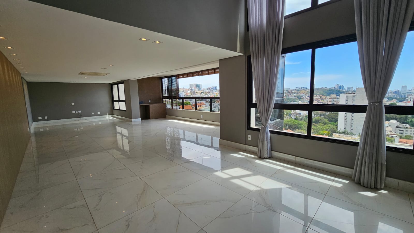 APARTAMENTO A VENDA EXCLUSIVO SANTA LUCIA 4 QUARTOS 2 SUITES 2 SEMI 4 VAGAS  LAZER