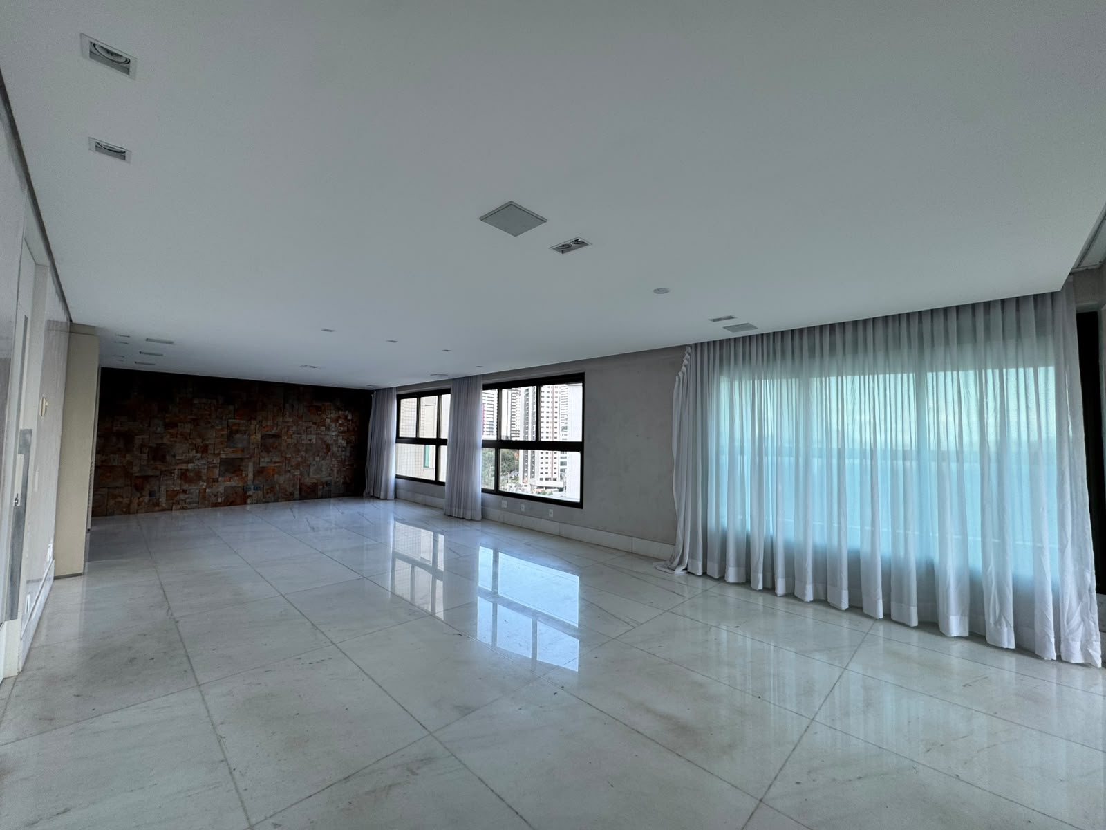 APARTAMENTO PARA LOCAÇÃO NO BAIRRO VILA DA SERRA 4 QUARTOS 3 SUÍTES 4 VAGAS COM LAZER — foto 4