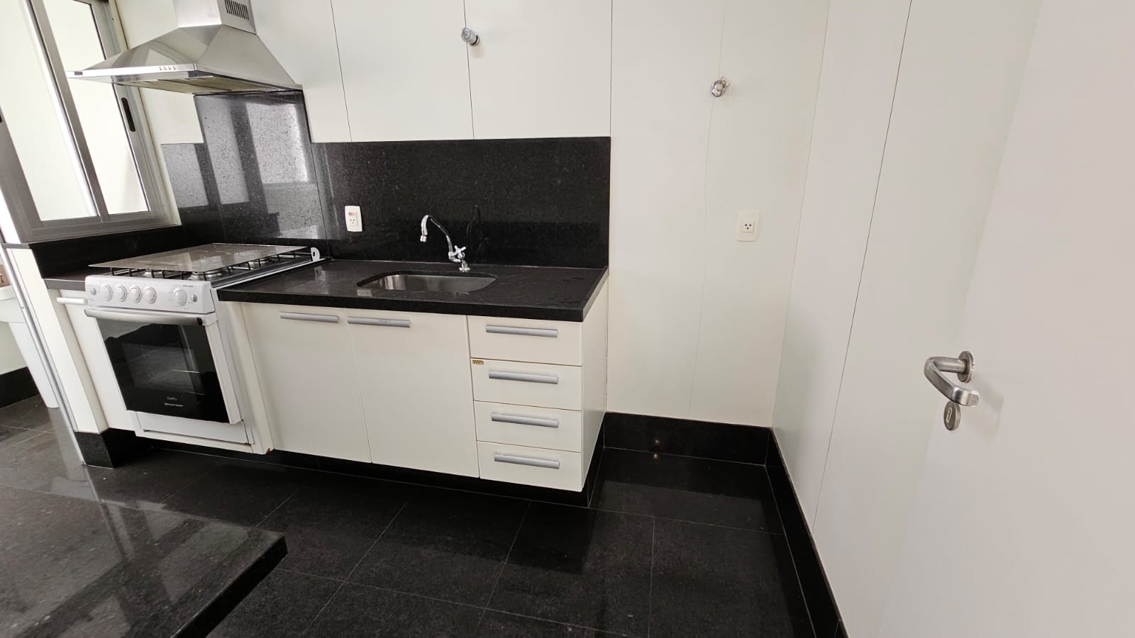 APARTAMENTO PARA LOCAÇÃO NO BAIRRO 3 QUARTOS 1 SUÍTE 2 VAGAS — foto 5