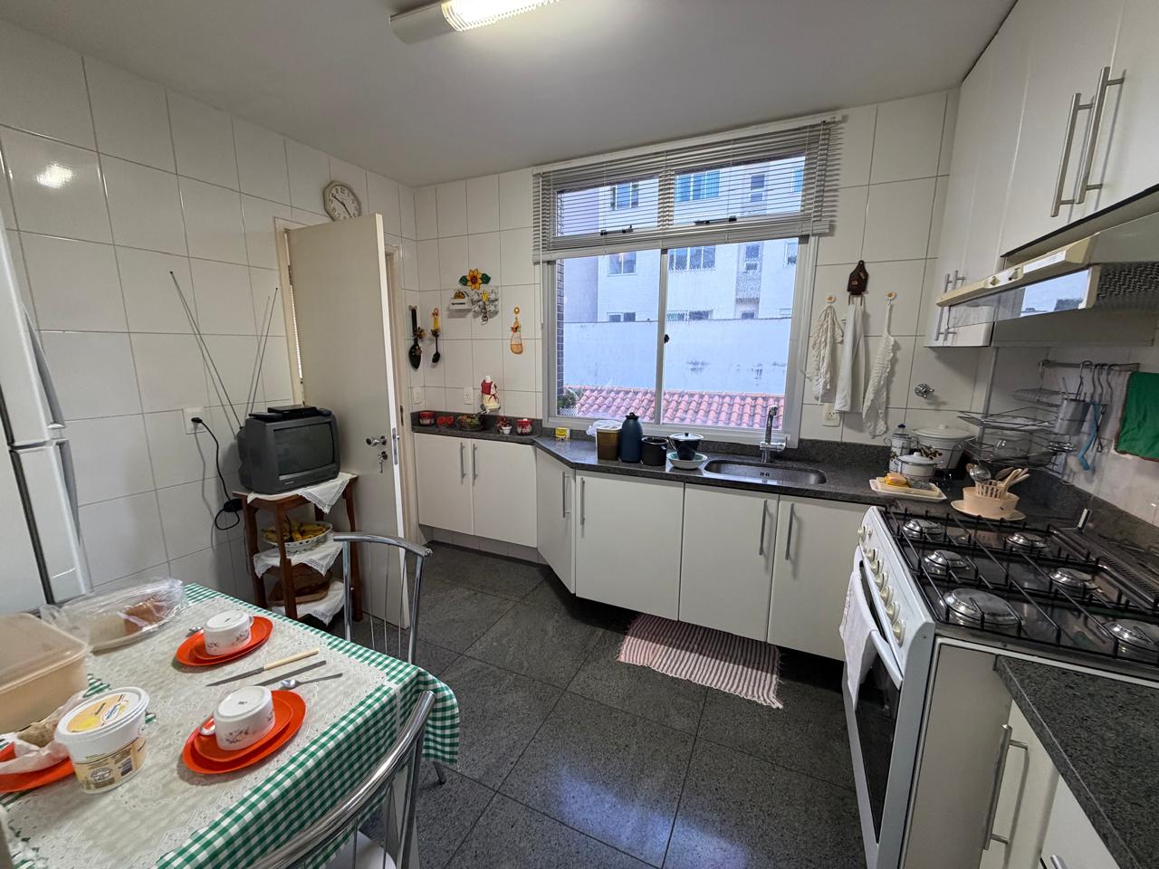 APARTAMENTO A VENDA NO BAIRRO CARMO 3 QUARTOS 1 SUÍTE 2 VAGAS — foto 3