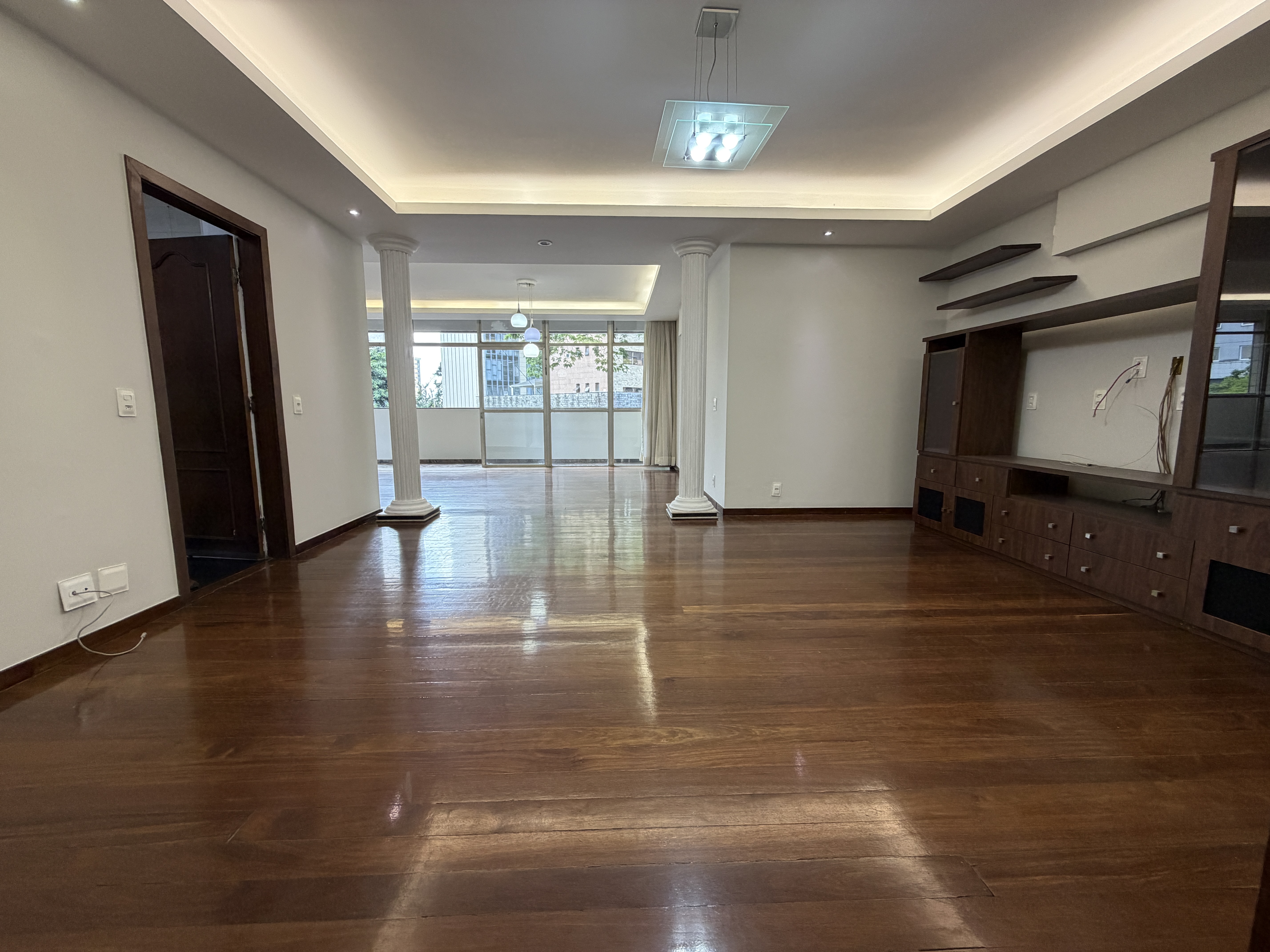 APARTAMENTO A VENDA  NO BAIRRO FUNCIONÁRIOS 4 QUARTOS 2 SUÍTES 3 VAGAS — foto 5